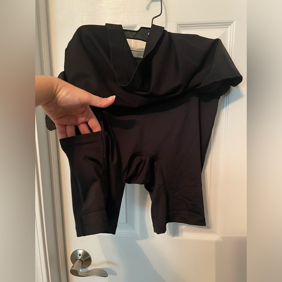 Betabrand Work-It Skort Black Built In Shorts - Picture 6 of 9